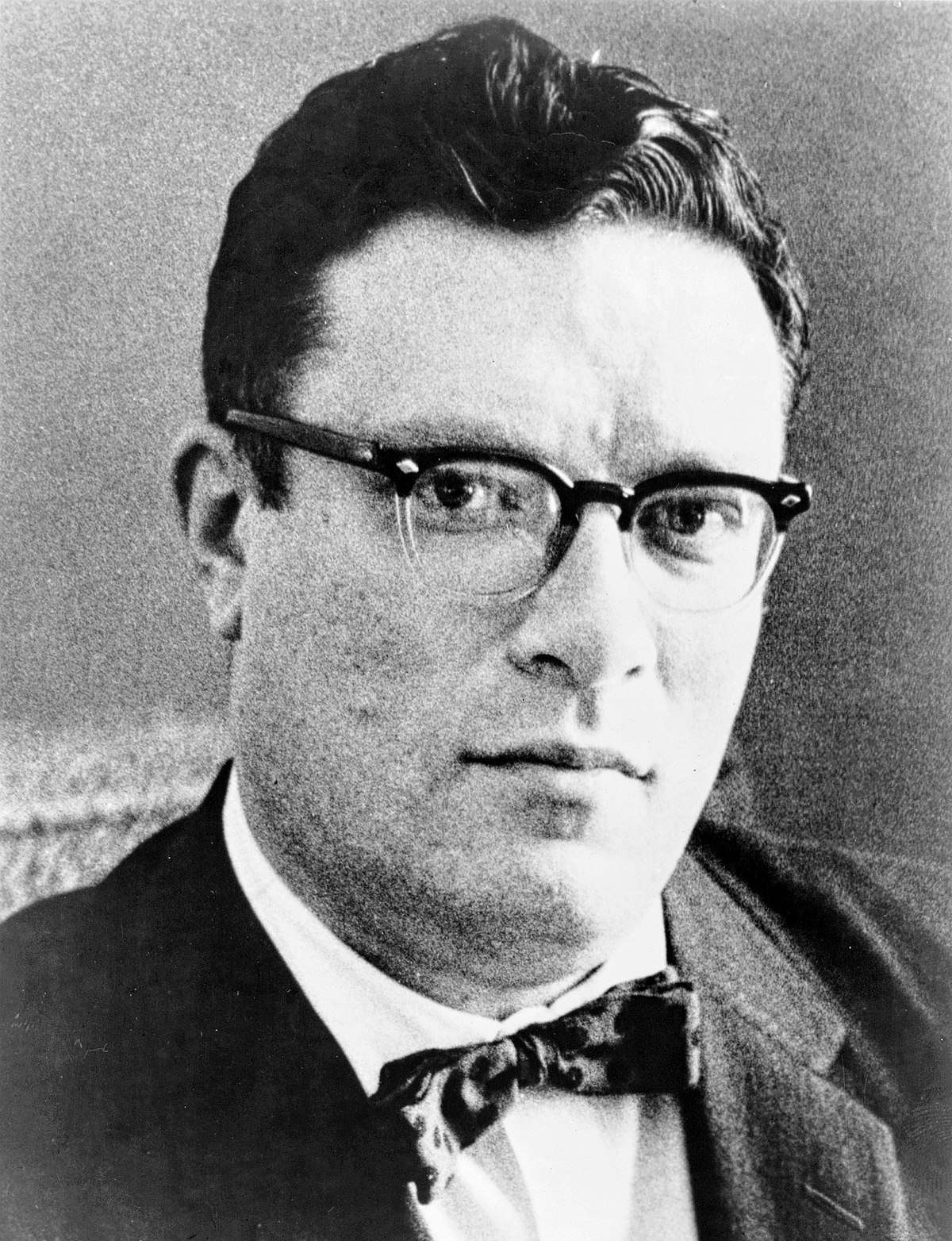 Portretfoto van Dr. Isaac Asimov
door Phillip Leonian voor de New York World-Telegram & Sun (voor 1959, geen copyrights https://guides.loc.gov/new-york-world-photographs/rights-reproductions)
